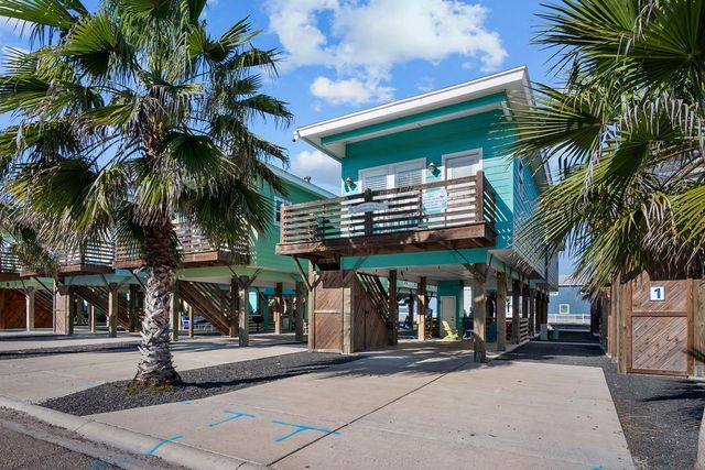 1924 S 11th St 2, Port Aransas, TX 78373