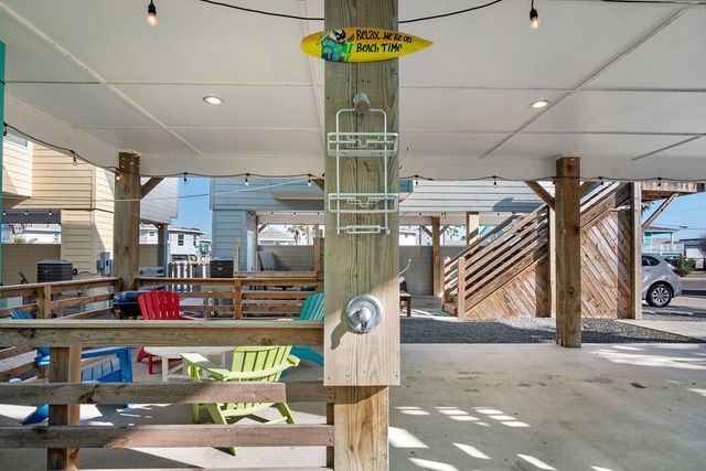 1924 S 11th St 2, Port Aransas, TX 78373