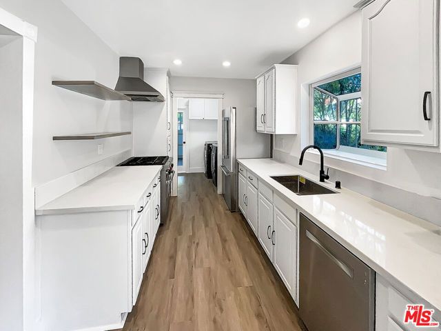 3700 Olympiad Drive, View Park, CA 90043