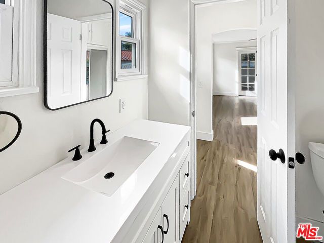 3700 Olympiad Drive, View Park, CA 90043