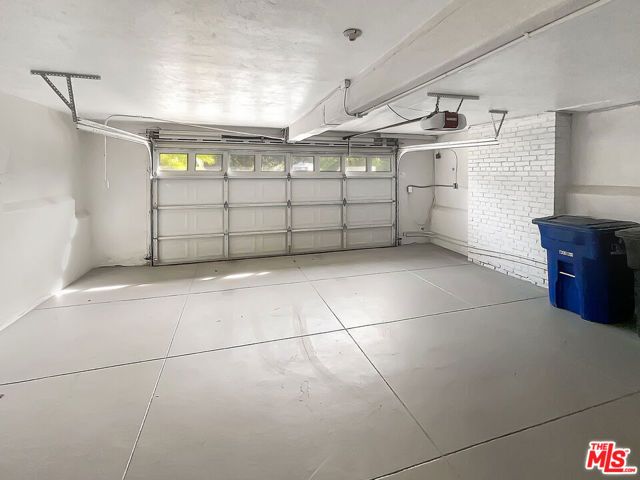 3700 Olympiad Drive, View Park, CA 90043