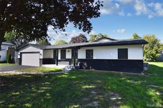 5187 Lippincott Boulevard, Burton, MI 48519