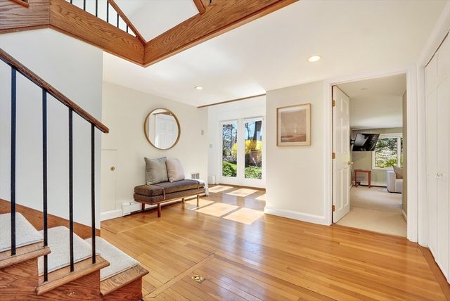 15 Mackintosh Lane, Lincoln, MA 01773