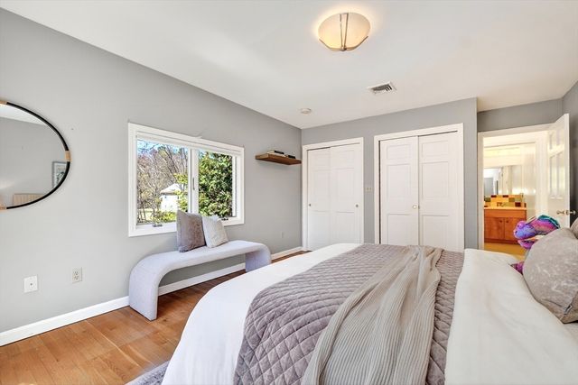 15 Mackintosh Lane, Lincoln, MA 01773
