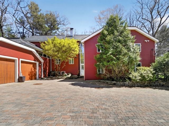 15 Mackintosh Lane, Lincoln, MA 01773