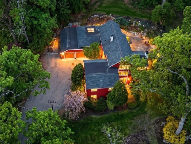 15 Mackintosh Lane, Lincoln, MA 01773