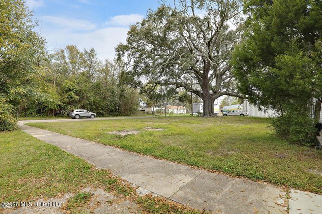 1722 30th Avenue, Gulfport, MS 39501