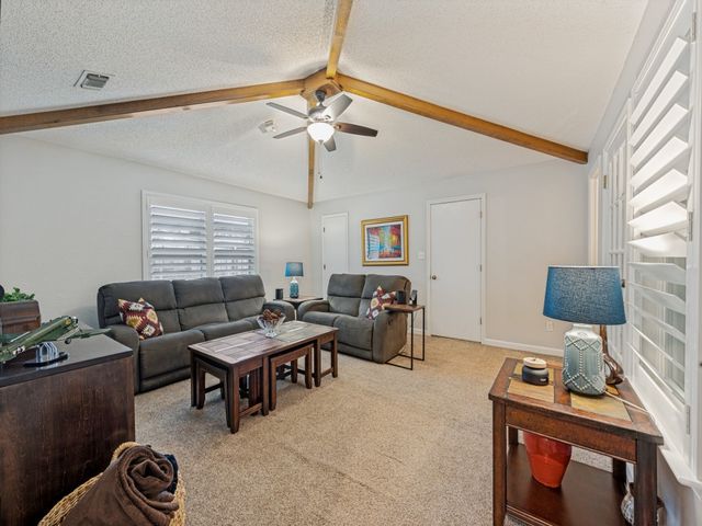 2526 Dove Creek Lane, Carrollton, TX 75006
