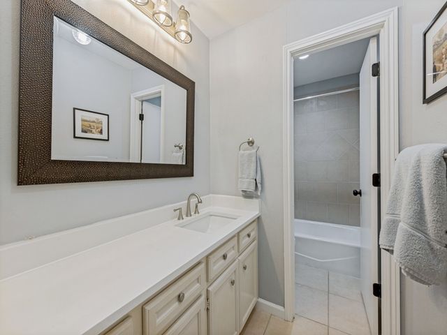 2526 Dove Creek Lane, Carrollton, TX 75006