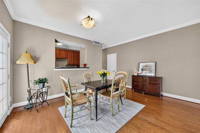 404 Wilcrest Drive 404, Houston, TX 77042