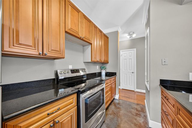 404 Wilcrest Drive 404, Houston, TX 77042