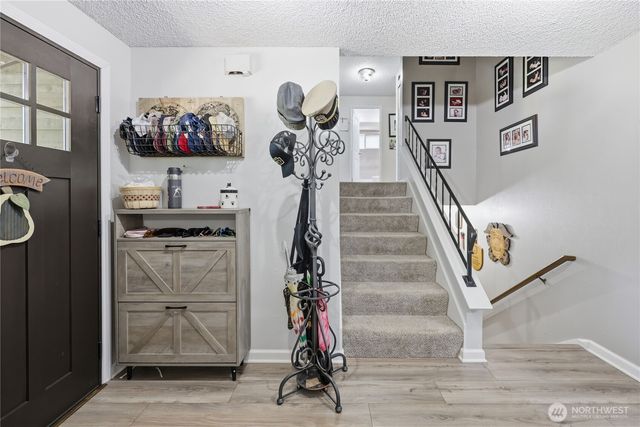 8210 University Point Circle NE, Bremerton, WA 98311