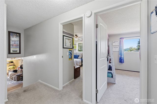 8210 University Point Circle NE, Bremerton, WA 98311