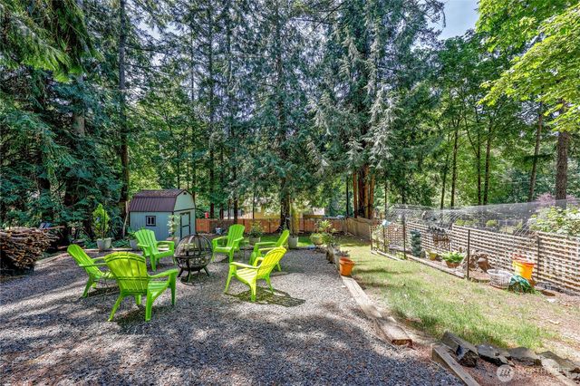 8210 University Point Circle NE, Bremerton, WA 98311