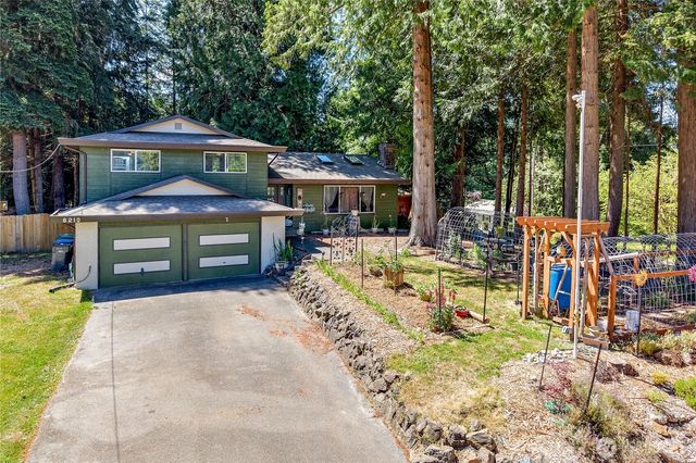 8210 University Point Circle NE, Bremerton, WA 98311