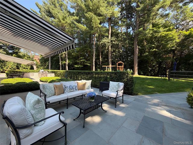 855 Orchard Lane, Muttontown, NY 11771