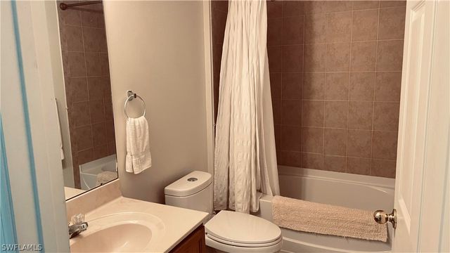 8041 Liriope LOOP, Lehigh Acres, FL 33972