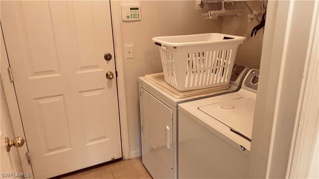 8041 Liriope LOOP, Lehigh Acres, FL 33972