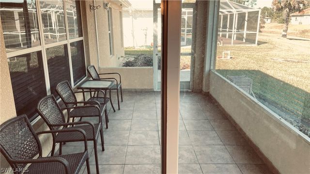 8041 Liriope LOOP, Lehigh Acres, FL 33972