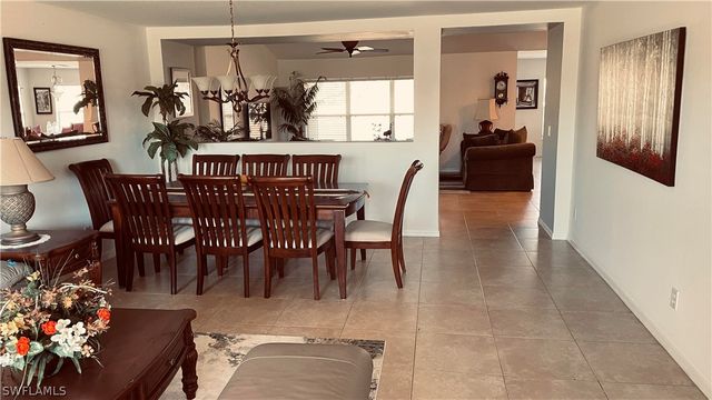 8041 Liriope LOOP, Lehigh Acres, FL 33972