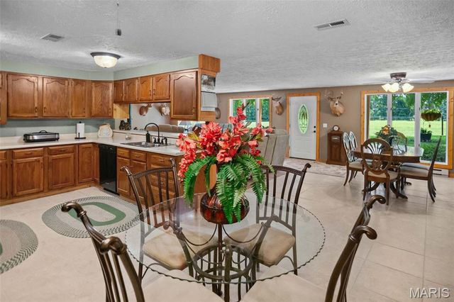 4837 Rocky Branch Road, Bethalto, IL 62010