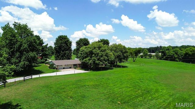 4837 Rocky Branch Road, Bethalto, IL 62010