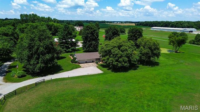 4837 Rocky Branch Road, Bethalto, IL 62010
