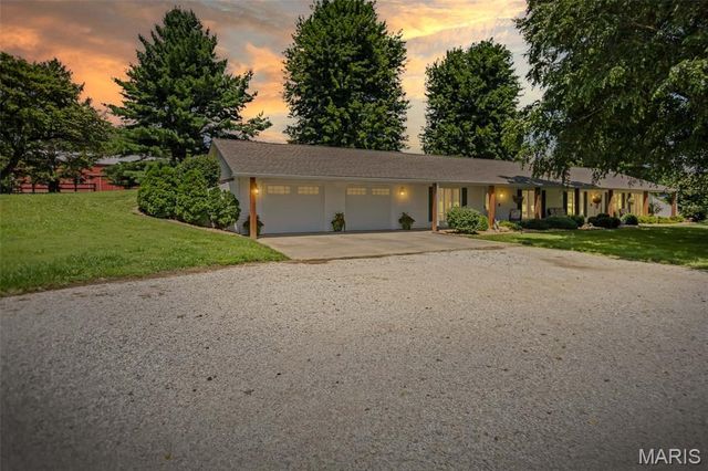 4837 Rocky Branch Road, Bethalto, IL 62010