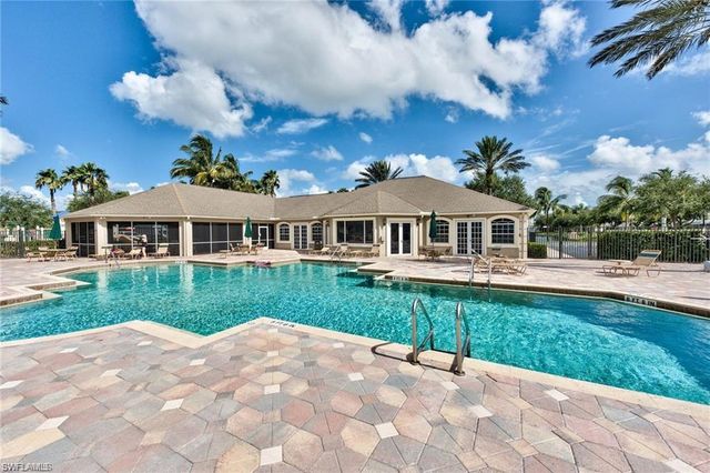 8207 Ibis Cove CIR S, Naples, FL 34119