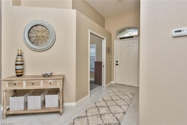 8207 Ibis Cove CIR S, Naples, FL 34119