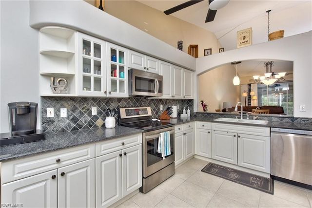 8207 Ibis Cove CIR S, Naples, FL 34119