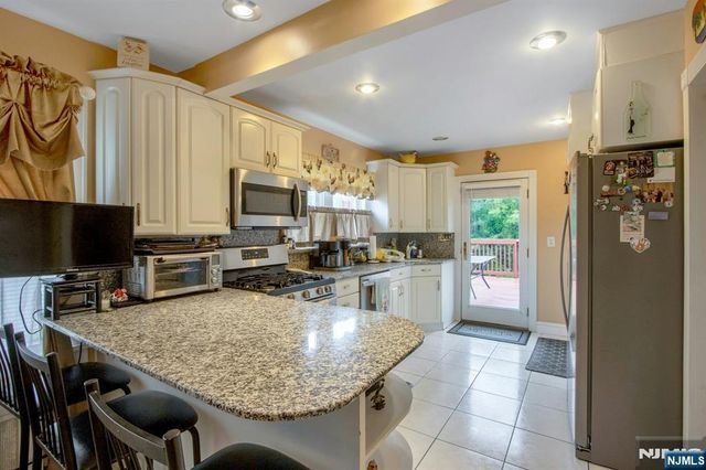 324 Franklin Turnpike, Mahwah, NJ 07430