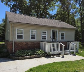 941 Burlingham Street, Oxford Charter Township, MI 48371