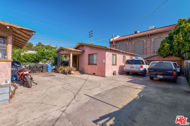 5851 La Mirada Avenue, Los Angeles, CA 90038