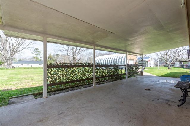 1108 County Road 481, Brazoria, TX 77422