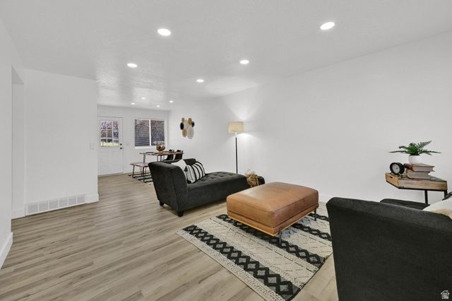 584 ECCLES AVE, Ogden, UT 84404