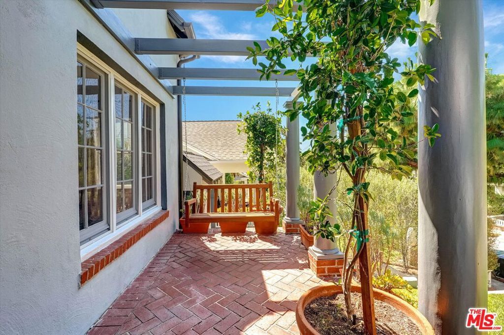 1744 N Gardner Street, Los Angeles, CA 90046 — photo 4