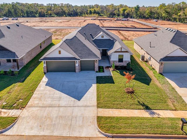 109 Firethorn Way, Noble, OK 73068