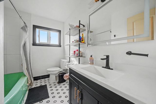 306 Dean Way, Folsom, CA 95630