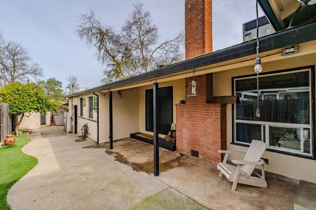 306 Dean Way, Folsom, CA 95630