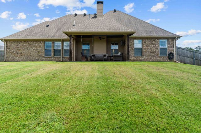 220 Sunnys Halo Boulevard, Bullard, TX 75757