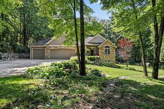 9428 Marshwood Drive, Richland Twp, MI 49083