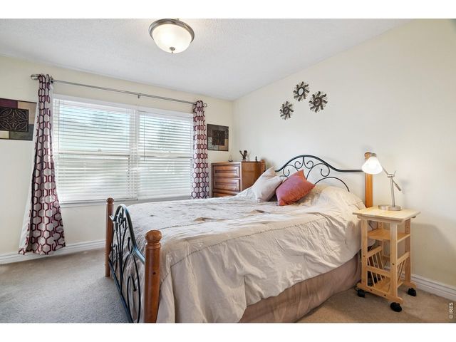 700 Riverbend Dr, Fort Collins, CO 80524