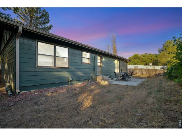 700 Riverbend Dr, Fort Collins, CO 80524