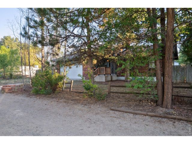 700 Riverbend Dr, Fort Collins, CO 80524