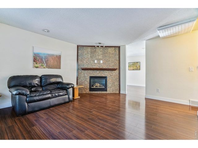 700 Riverbend Dr, Fort Collins, CO 80524