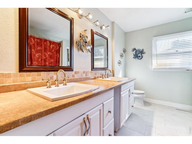 700 Riverbend Dr, Fort Collins, CO 80524