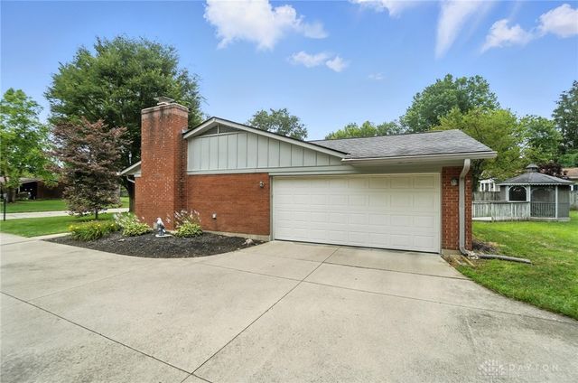 1360 Fenway Court, Centerville, OH 45458