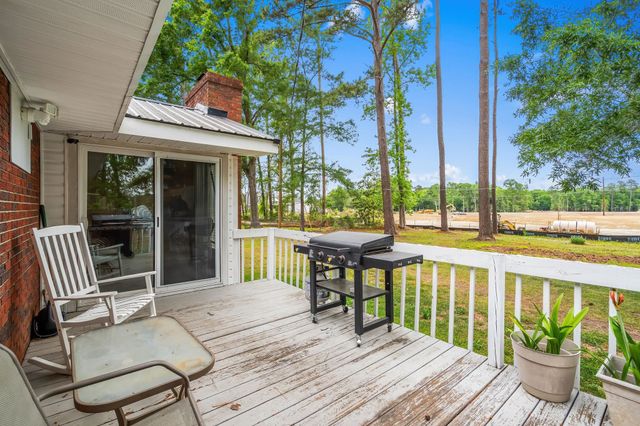 1704 Sherwood Dr., Conway, SC 29526