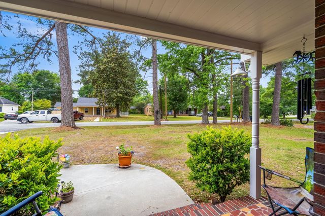 1704 Sherwood Dr., Conway, SC 29526